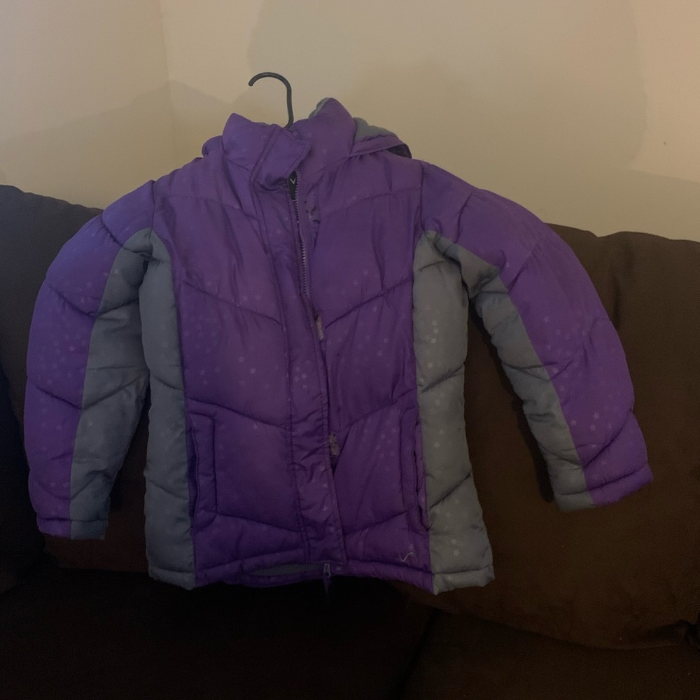 Girls winter coat, gently used.